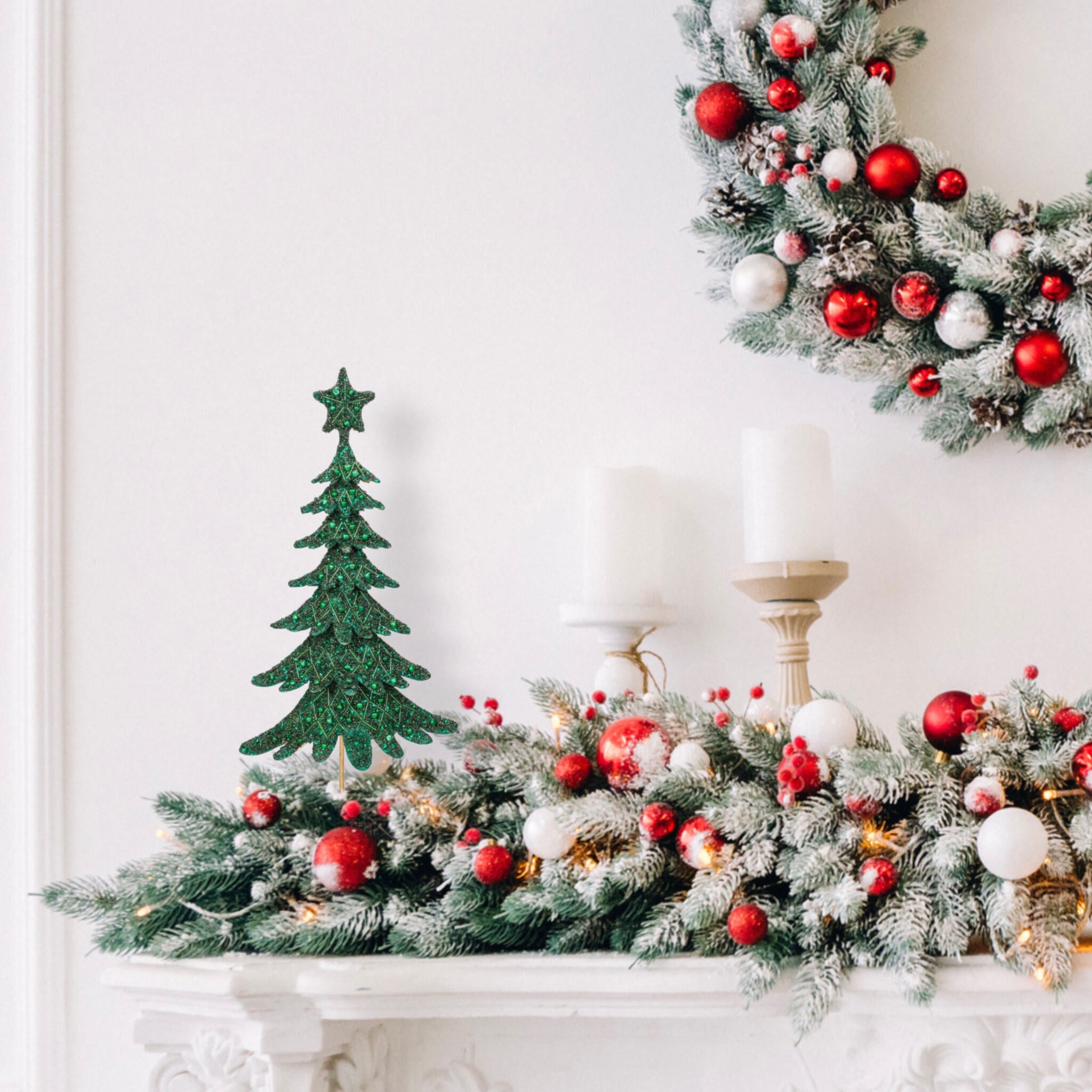 Dickens Beaded Christmas Tree in Green & Golden